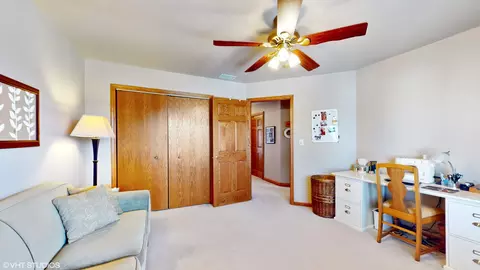 Bedroom - 227 N Maple St #227, Itasca, IL 60143 photo 5 of 5