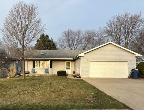 120 Terrace Ct, Somonauk, IL 60552