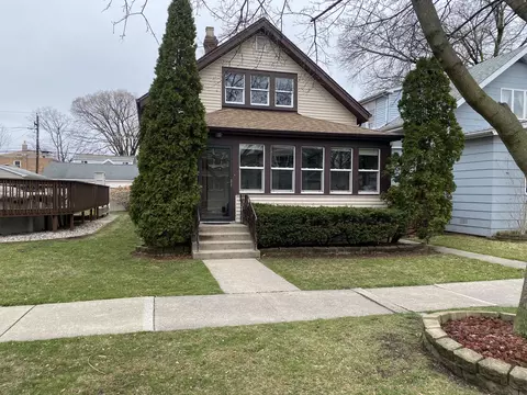 7802 W 66th St, Summit, IL 60501