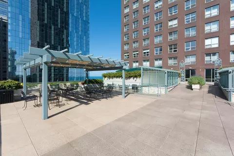 Exterior - 474 N Lake Shore Dr #3004, Chicago, IL 60611 photo 2 of 4