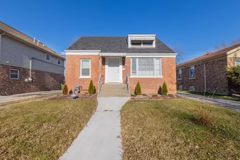 220 E 141st St, Dolton, IL 60419