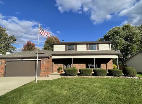 750 Stonewall Dr, Bourbonnais, IL 60914
