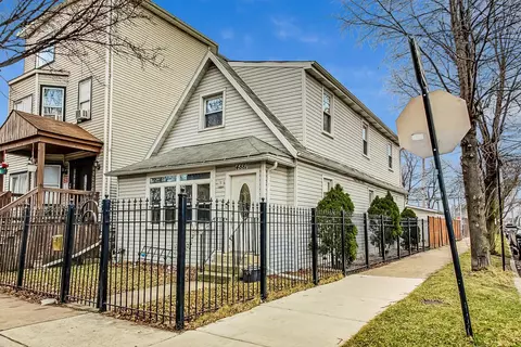 4881 W Armitage Ave, Chicago, IL 60639