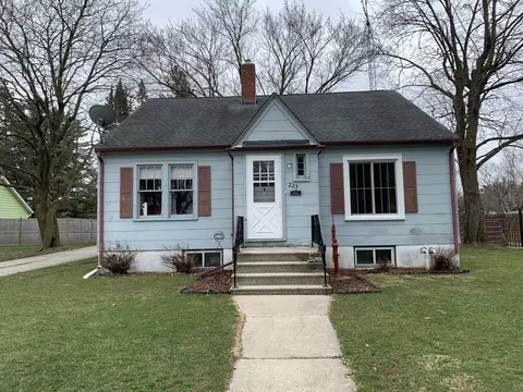 225 W Page St, Elkhorn, WI 53121