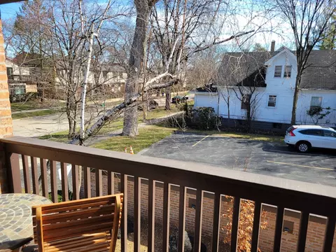 Exterior - 1759 Henley St, Glenview, IL 60025 photo 2 of 4