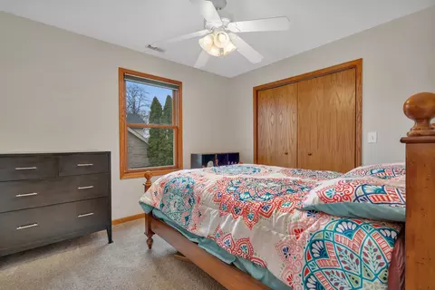 Bedroom - 1954 Kingtree Dr, Morris, IL 60450 photo 4 of 5