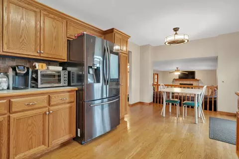 Kitchen - 1954 Kingtree Dr, Morris, IL 60450 photo 4 of 5