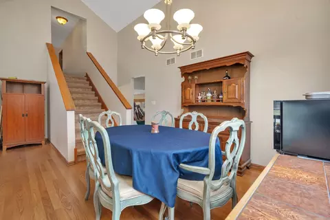 Dining - 1954 Kingtree Dr, Morris, IL 60450 photo 2 of 4