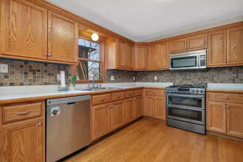 Kitchen - 1954 Kingtree Dr, Morris, IL 60450 photo 1 of 5
