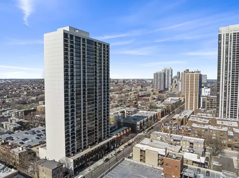 1636 N Wells St #2015, Chicago, IL 60614