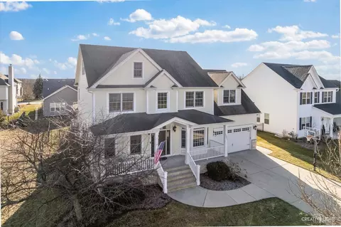 Exterior - 1351 Dodson Ave, Elburn, IL 60119 photo 3 of 10