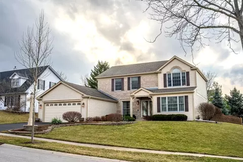 Exterior - 607 Chatham Cir, Algonquin, IL 60102 photo 6 of 6