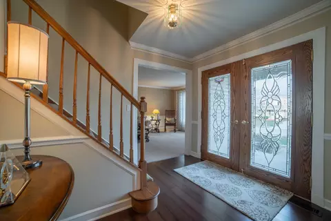 Entry Way - 607 Chatham Cir, Algonquin, IL 60102 photo 1 of 1
