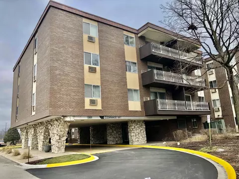 1301 S Finley Rd #306, Lombard, IL 60148