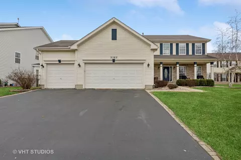 2582 Sagamore Cir, Aurora, IL 60504