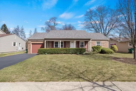 440 Arbor Gate Ln, Buffalo Grove, IL 60089