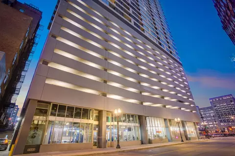 235 W Van Buren St #2313, Chicago, IL 60607