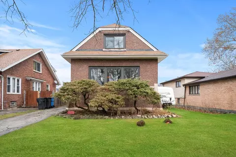 11747 S Longwood Dr, Chicago, IL 60643