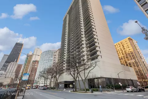 1212 N Lake Shore Dr #32AN, Chicago, IL 60610