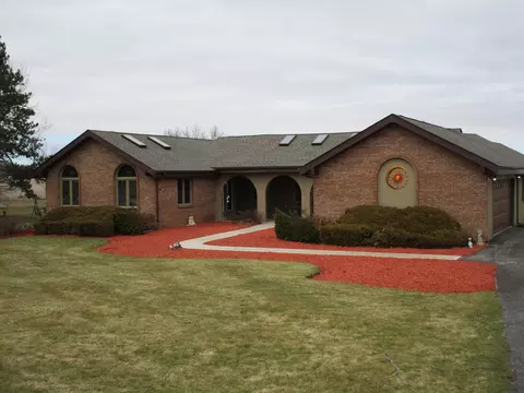 12218 Cooney Dr, Woodstock, IL 60098