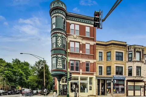 2301 W North Ave #2F, Chicago, IL 60647