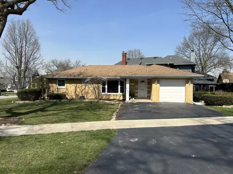 830 Elm St, Western Springs, IL 60558