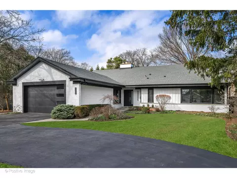735 Brookvale Ter, Glencoe, IL 60022