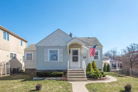 10345 S Troy St, Chicago, IL 60655