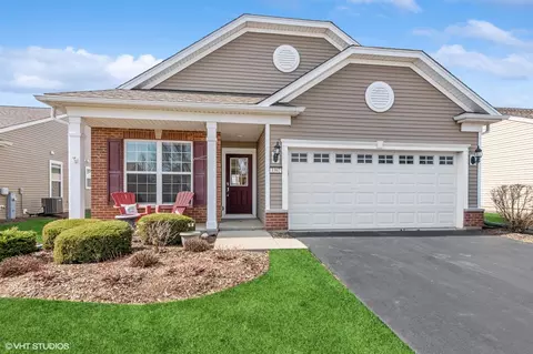 3392 Epstein Cir, Mundelein, IL 60060