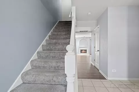 4661 Burnham Dr, Hoffman Estates, IL 60192 photo 12