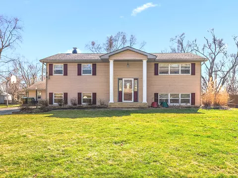 104 Julie Dr, Kankakee, IL 60901