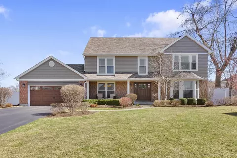 2687 Briarwood Ln, Glenview, IL 60025
