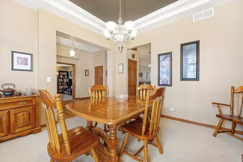 231 Springside Dr, Elgin, IL 60124 photo 7