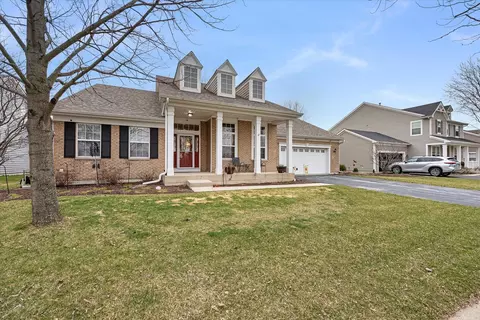 231 Springside Dr, Elgin, IL 60124