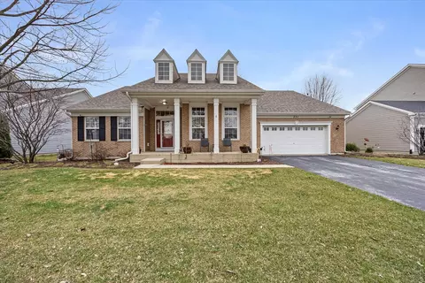 231 Springside Dr, Elgin, IL 60124 photo 2