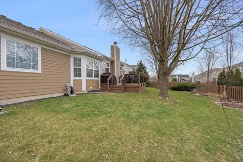 231 Springside Dr, Elgin, IL 60124 photo 32