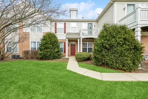 4238 Savoy Ln #4238, Mchenry, IL 60050