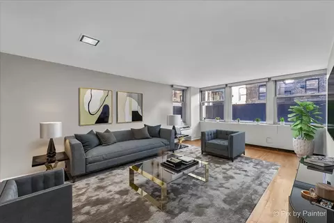 Living - 30 Elm St #3D, Chicago, IL 60611 photo 1 of 2