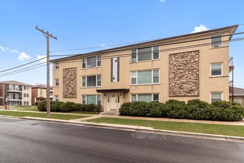 2450 N 77th Ct #3W, Elmwood Park, IL 60707
