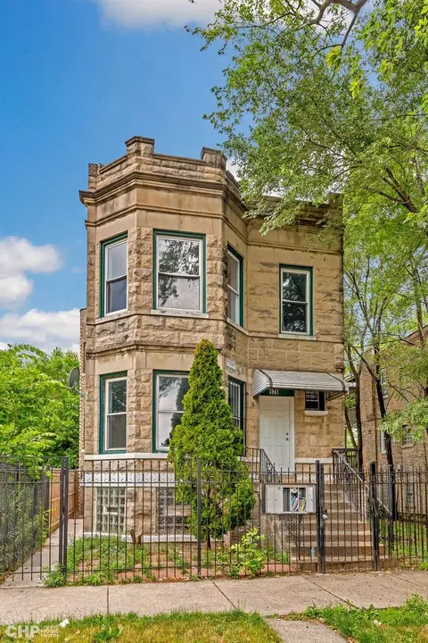 928 N 930 N Lawndale Ave, Chicago, IL 60651