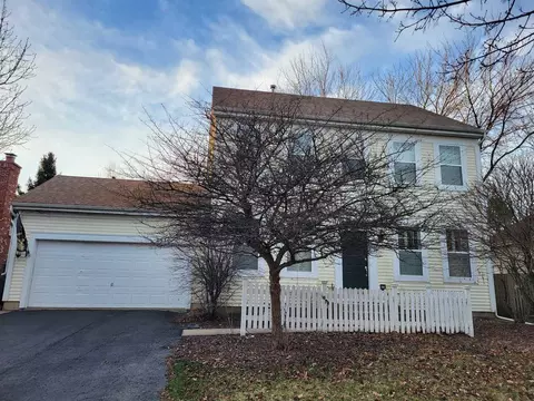 2536 Barnhart St, West Chicago, IL 60185
