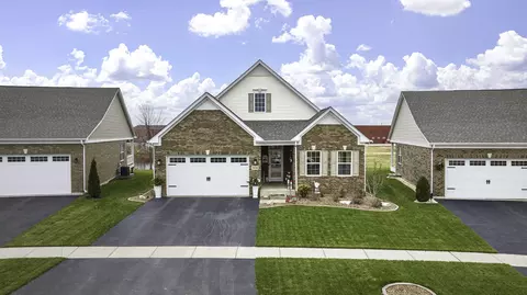 2038 Somerglen Dr, New Lenox, IL 60451