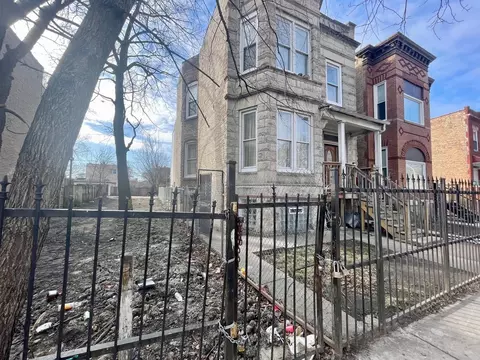 4039 W Wilcox St, Chicago, IL 60624 photo 11