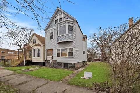 Exterior - 736 E 90th St, Chicago, IL 60619 photo 6 of 6