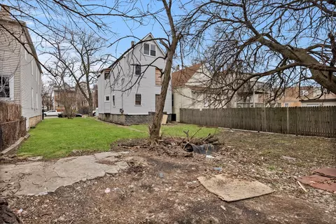 Exterior - 736 E 90th St, Chicago, IL 60619 photo 5 of 6