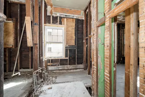Bath - 736 E 90th St, Chicago, IL 60619 photo 1 of 1