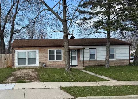 420 Arlington Dr, Romeoville, IL 60446