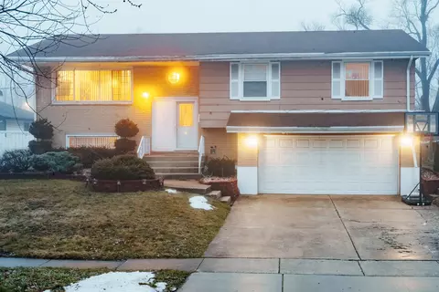 17120 Magnolia Dr, Hazel Crest, IL 60429