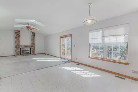 Other - 6064 Par Ct, Gurnee, IL 60031 photo 2 of 8