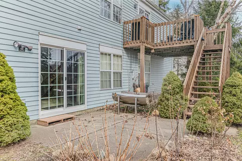 Exterior - 6064 Par Ct, Gurnee, IL 60031 photo 6 of 8